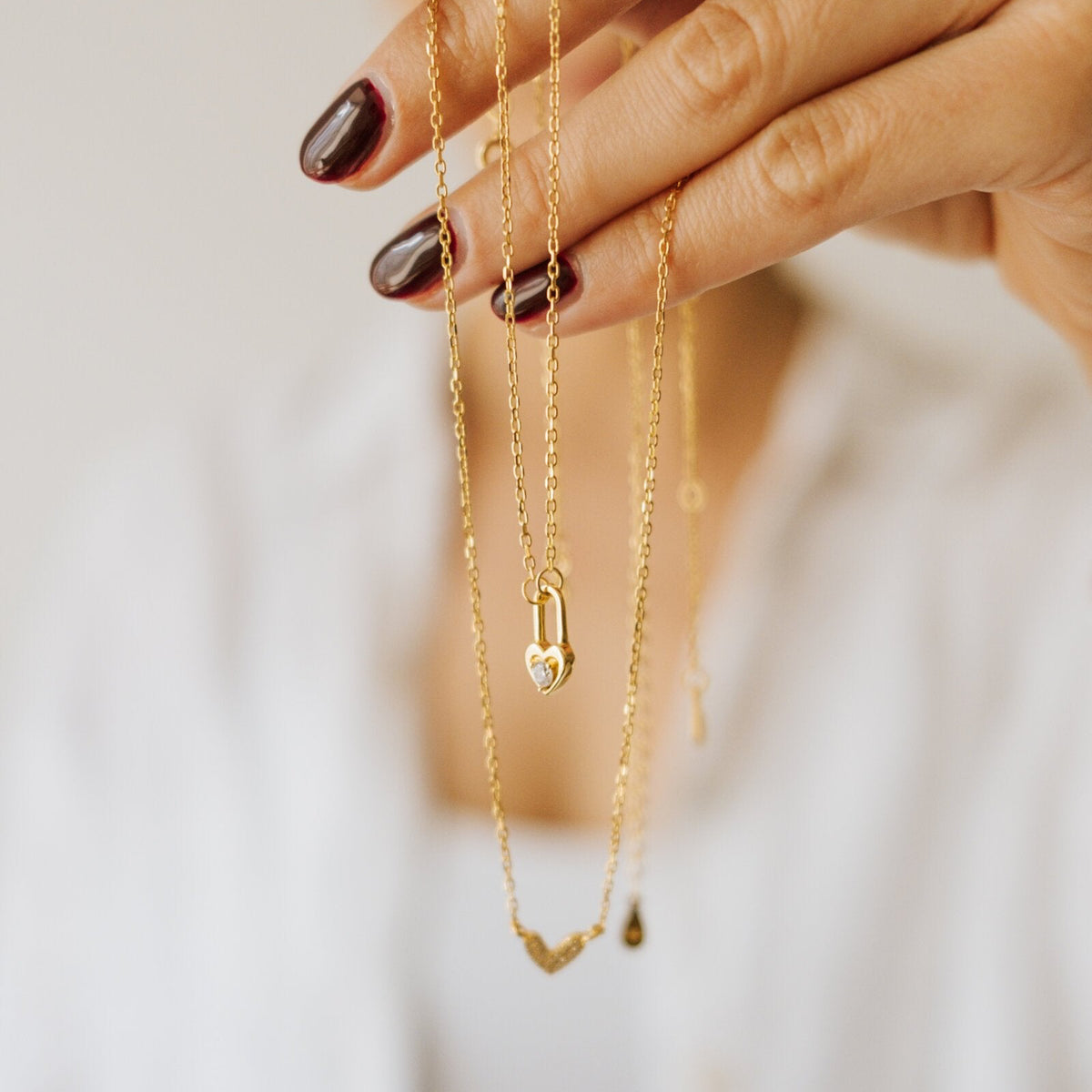 Cuore Forte Herz Halskette mit Zirkonia – Detail