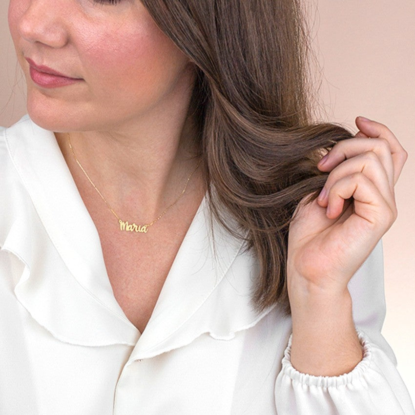 Tragebild Namenskette aus 750er Gold