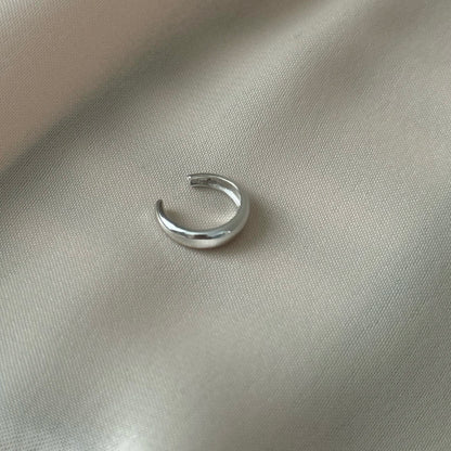 Semplice Earcuff