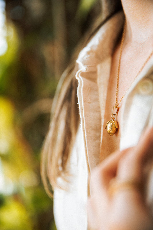 Zitronen Halskette Seitenansicht