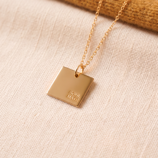 Amore Quadrata necklace